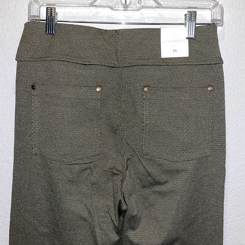 Talbots. M. Legging Nwt. See pictures for material.